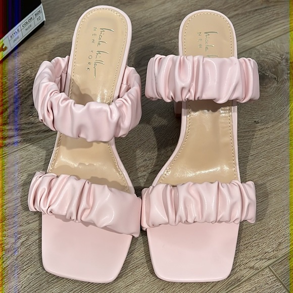 NICOLE MILLER Baby Pink Faux Soft Rouched Gathered Leather Sandals Heels - Picture 2 of 4